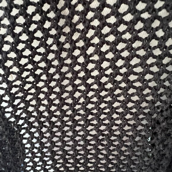 Uniqlo women's 3D knit mesh long-sleeve crewneck sweater, size medium NWT - Picture 5 of 9